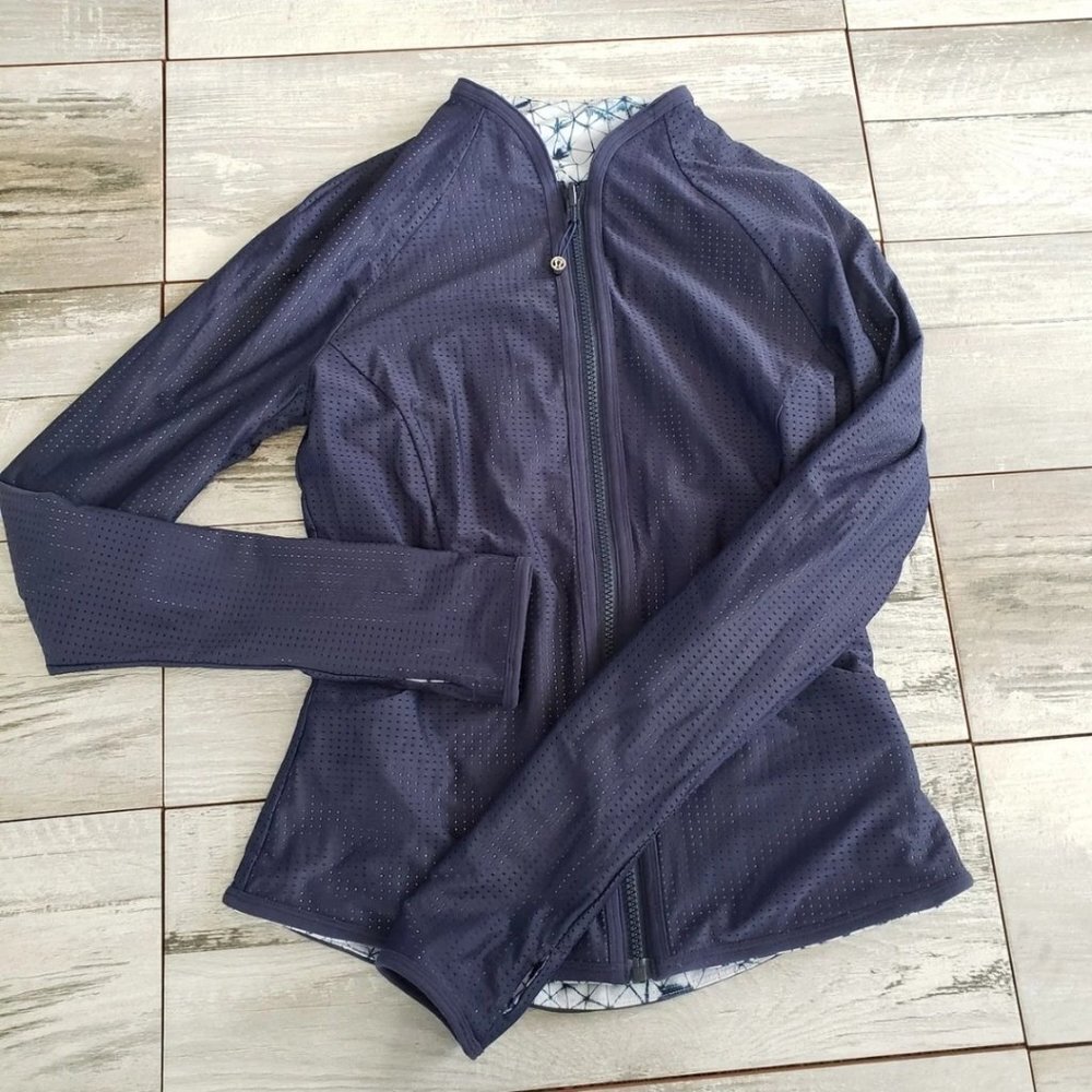 Lululemon Reversible Jacket - Picture 5 of 8
